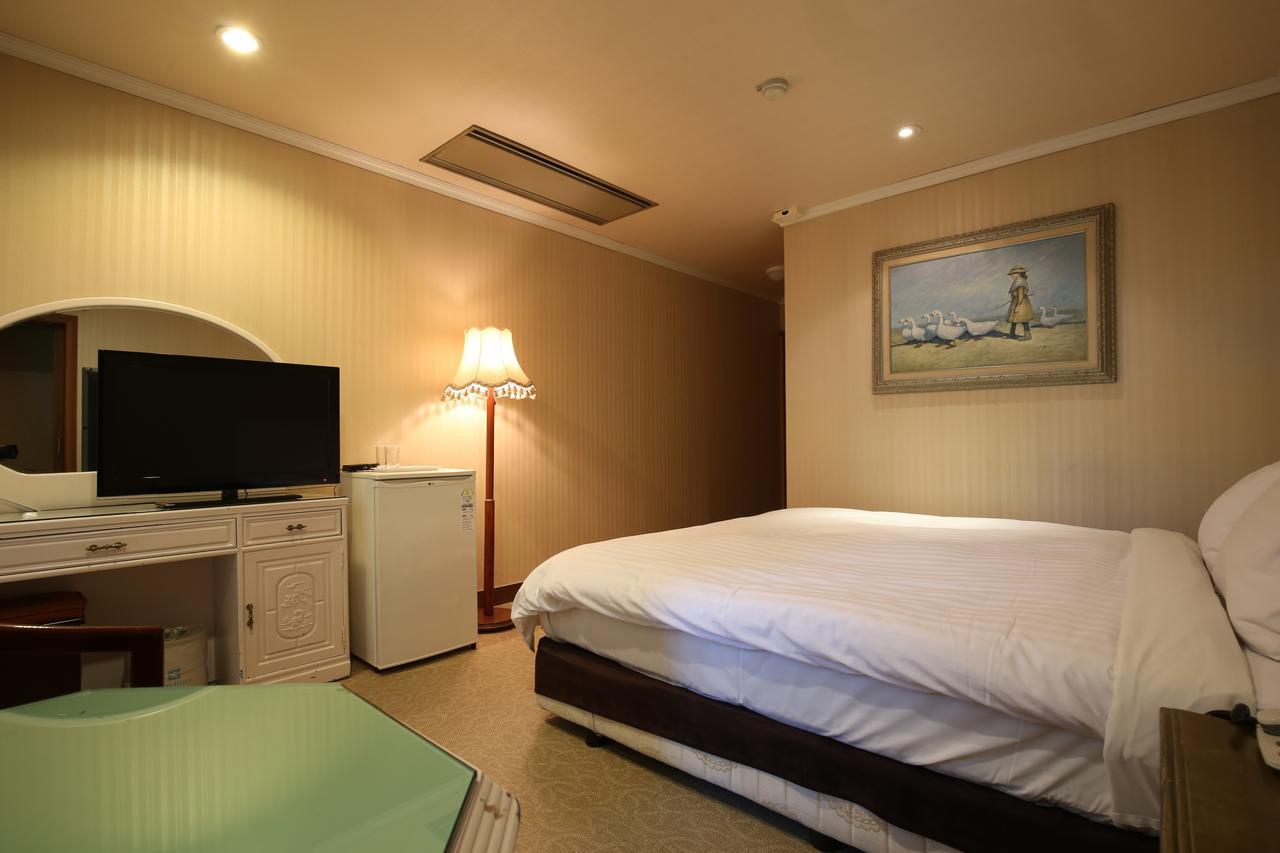 Lake Hills Hotel Songnisan Boeun Eksteriør bilde